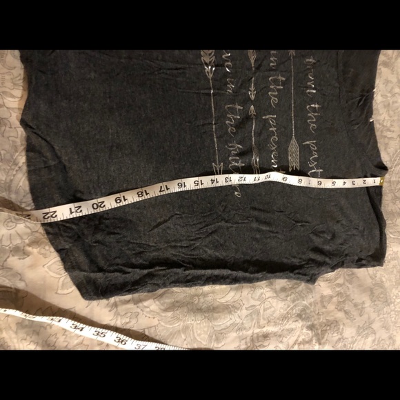 Forever 21 Grey Shirt Size S - Picture 4 of 4